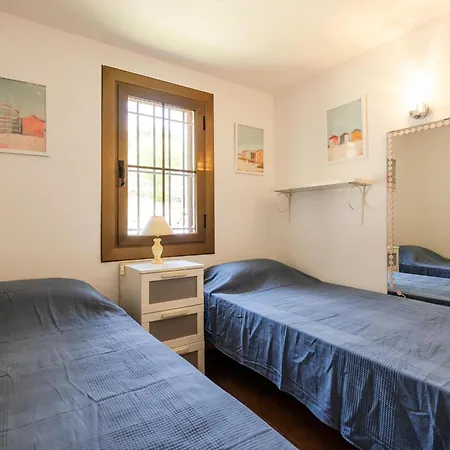 Apartment Ad. Cases Blanques